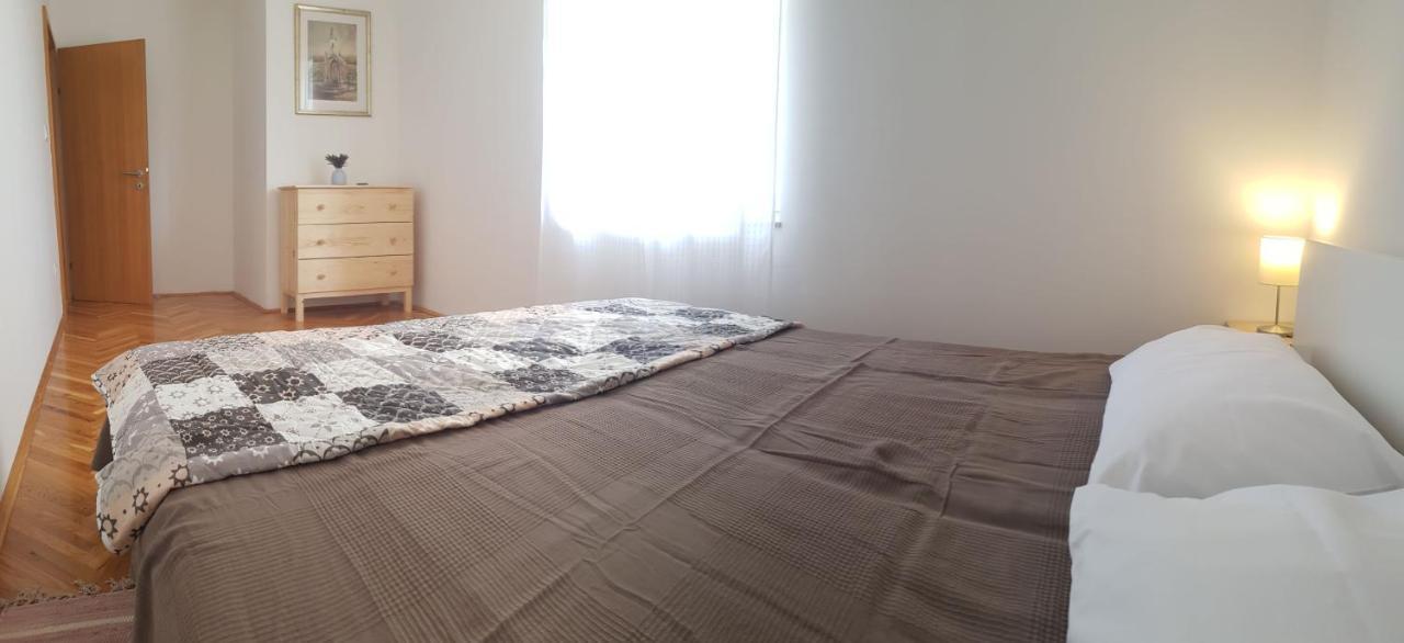 Mitra Apartments Malinska Bagian luar foto