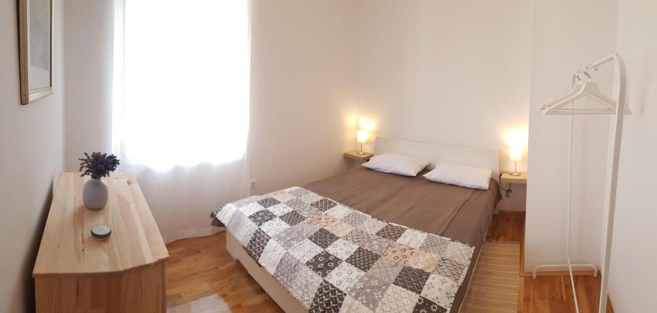 Mitra Apartments Malinska Bagian luar foto