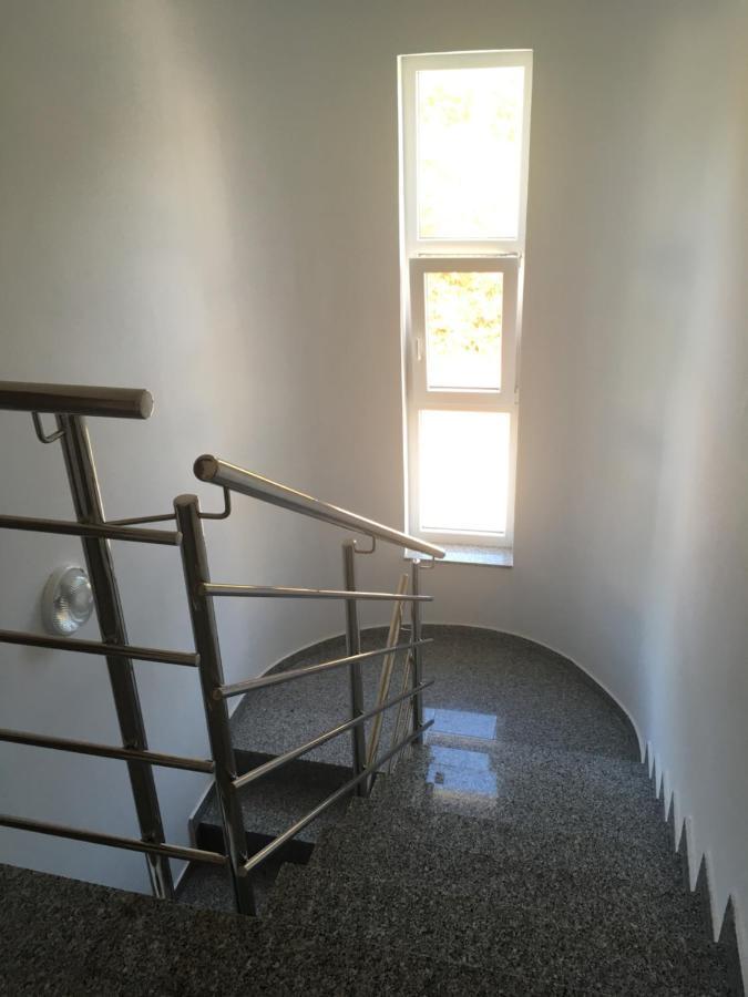 Mitra Apartments Malinska Bagian luar foto